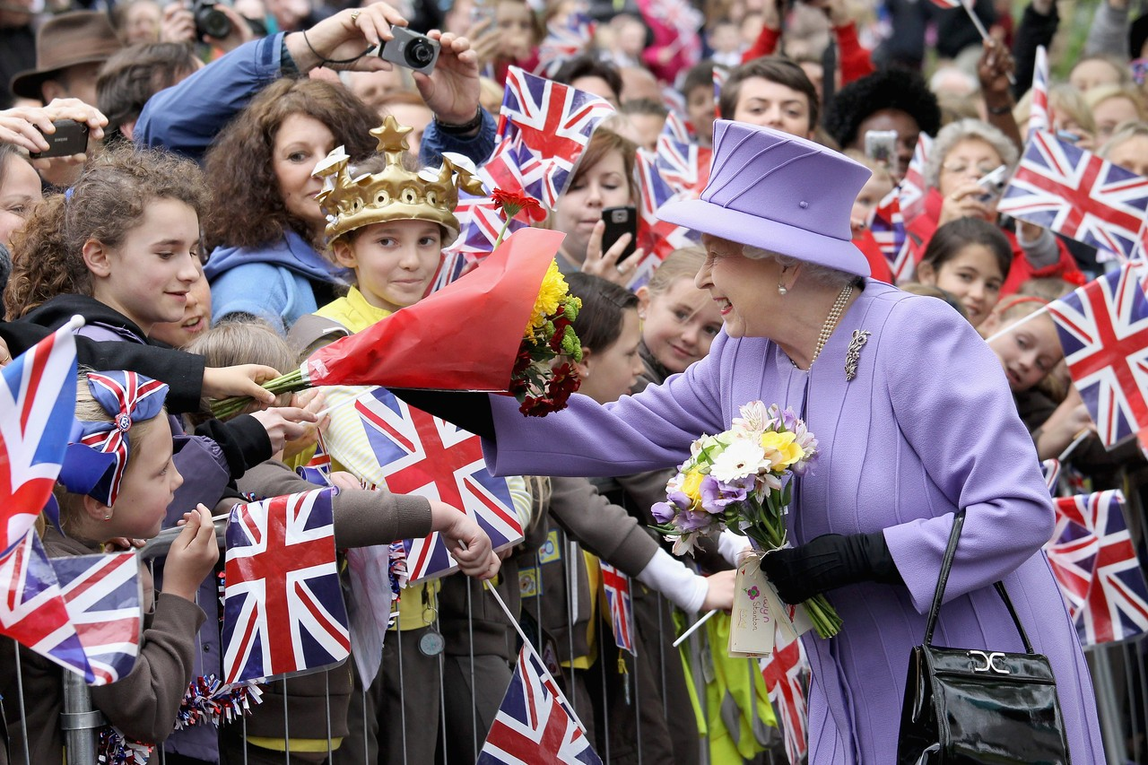 Public Worshiping the Queen